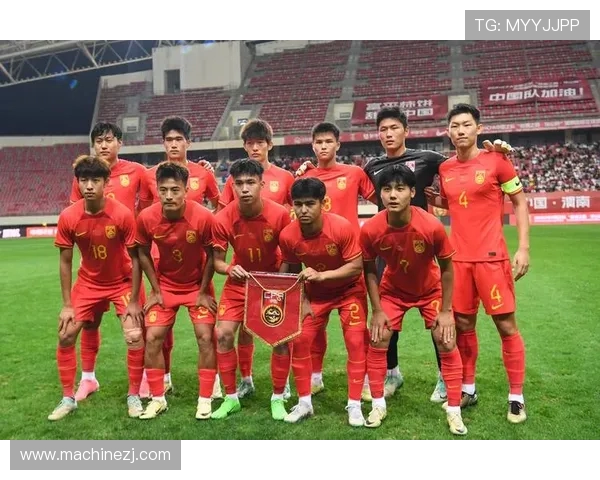 泰国国足与乌兹别克斯坦队的激烈对决展现亚洲足球的魅力与竞争力